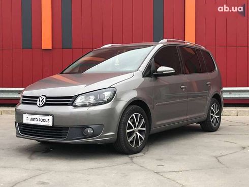 Volkswagen Touran 2010 - фото 4