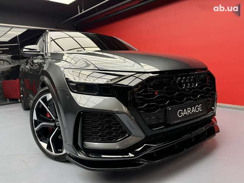 Audi RS Q8 2021 - фото 10