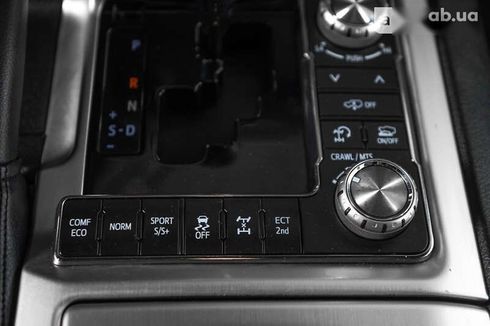 Toyota Land Cruiser 2017 - фото 24