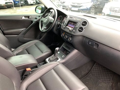Volkswagen Tiguan 2015 серый - фото 24