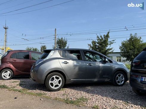 Nissan Leaf 2015 - фото 5