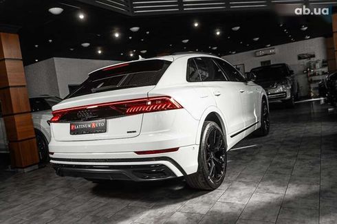 Audi Q8 2021 - фото 10