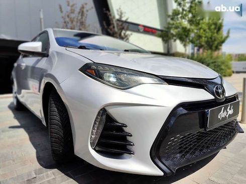 Toyota Corolla 2019 - фото 30