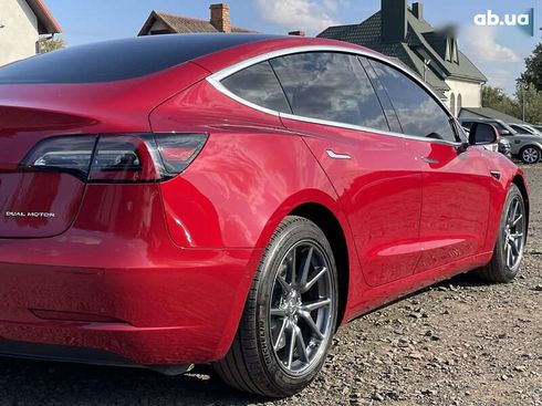 Tesla Model 3 2020 - фото 13