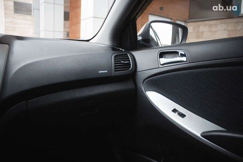 Hyundai Accent 2012 - фото 21