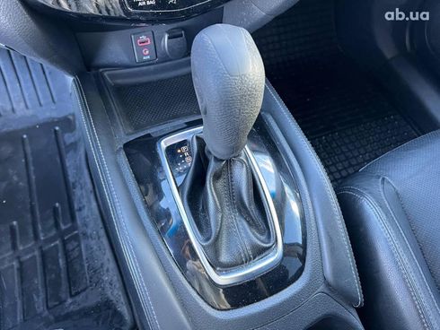 Nissan Rogue 2016 серый - фото 31