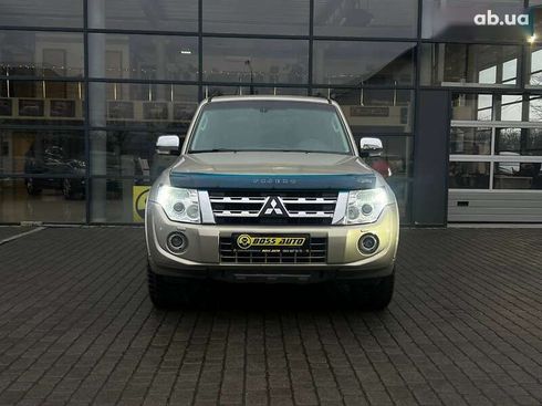 Mitsubishi Pajero Wagon 2012 - фото 2