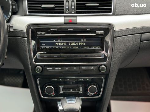 Skoda Superb 2012 белый - фото 30