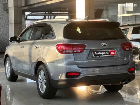 Kia Sorento 2019 серый - фото 6