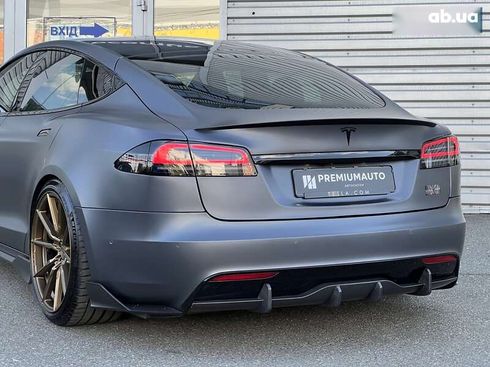 Tesla Model S 2022 - фото 12