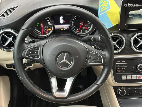 Mercedes-Benz GLA-Класс 2017 бежевый - фото 17