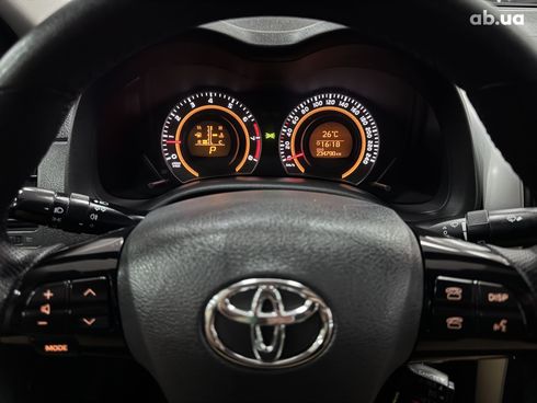 Toyota Corolla 2012 серый - фото 3
