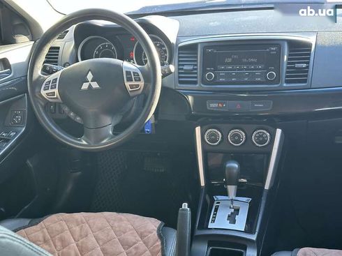 Mitsubishi Lancer 2016 - фото 25