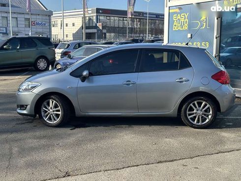 Toyota Auris 2008 - фото 8