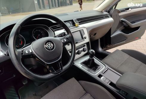 Volkswagen Passat 2016 черный - фото 4