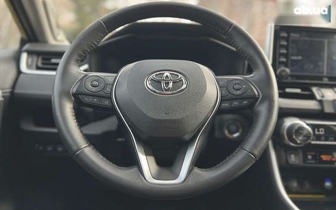 Toyota RAV4 2021 - фото 22