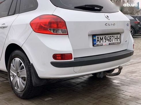 Renault Clio 2012 - фото 20