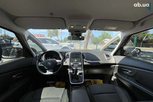 Renault Scenic 2017 - фото 24
