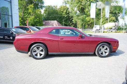 Dodge Challenger 2019 - фото 7