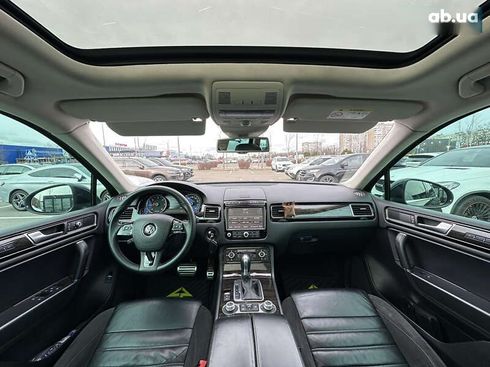 Volkswagen Touareg 2015 - фото 18