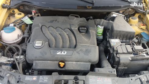 SEAT Ibiza 2008 желтый - фото 14