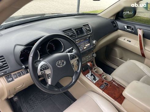Toyota Highlander 2013 - фото 28
