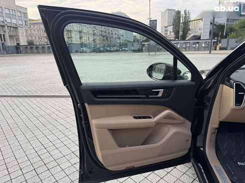 Porsche Cayenne 2018 - фото 10