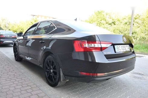 Skoda Superb 2016 - фото 4