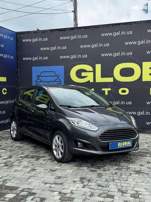 Ford Fiesta 2019 - фото 2