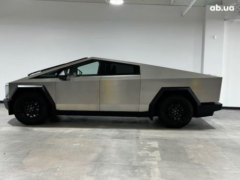 Tesla Cybertruck 2024 серебристый - фото 2