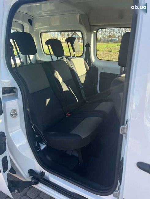 Renault Kangoo 2019 - фото 10