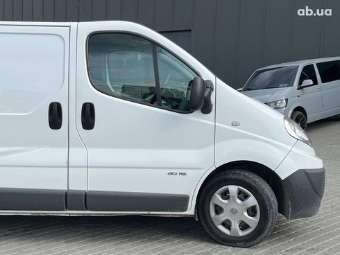 Renault Trafic 2014 белый - фото 5