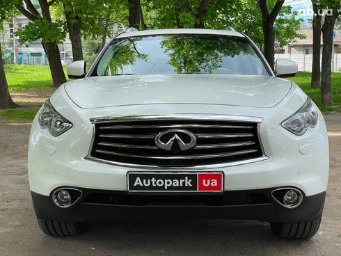 Infiniti QX70 2013 белый - фото 3