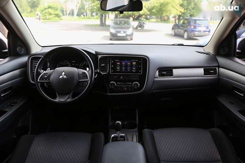 Mitsubishi Outlander 2012 - фото 14
