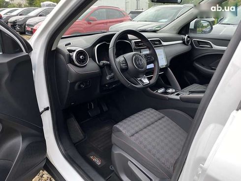 MG ZS EV 2022 - фото 20