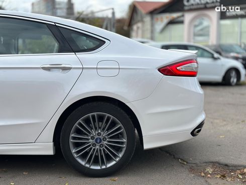 Ford Fusion 2016 белый - фото 8