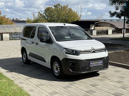 Citroёn Berlingo 2023 - фото 12