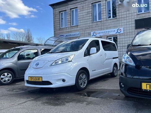 Nissan e-NV200 2017 - фото 24