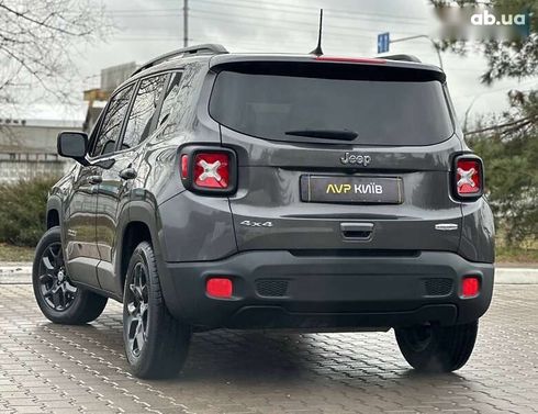 Jeep Renegade 2018 - фото 16