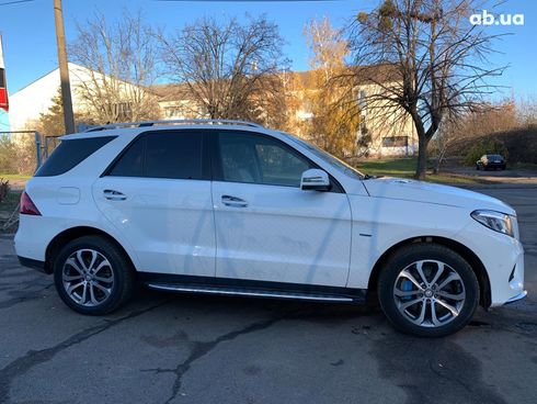 Mercedes-Benz GLE-Class 2016 белый - фото 8