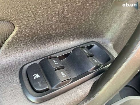 Ford Fiesta 2019 - фото 16