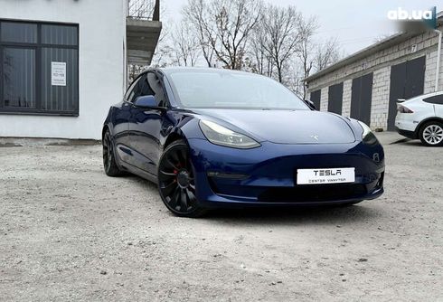 Tesla Model 3 2021 - фото 4