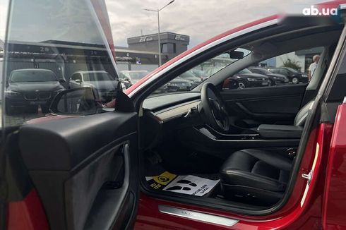 Tesla Model 3 2019 - фото 17