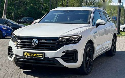 Volkswagen Touareg 2018 - фото 3