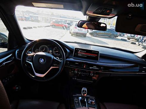 BMW X5 2017 - фото 28