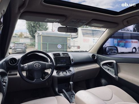 Toyota RAV4 2007 черный - фото 16