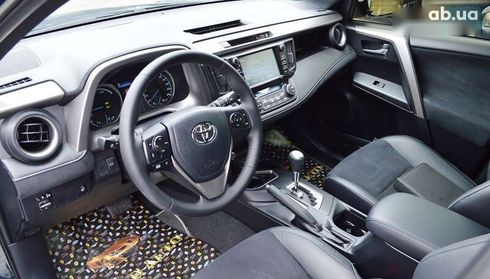 Toyota RAV4 2017 - фото 21
