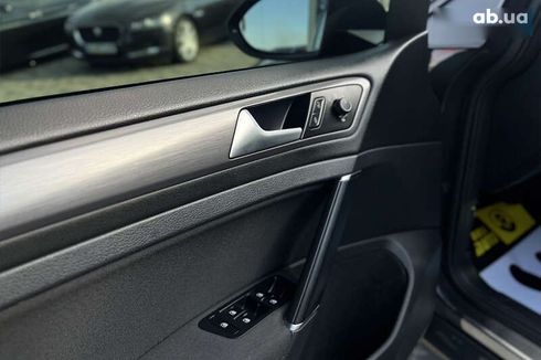 Volkswagen e-Golf 2020 - фото 17