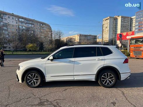 Volkswagen Tiguan 2018 - фото 10