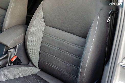 Skoda Octavia 2017 - фото 30